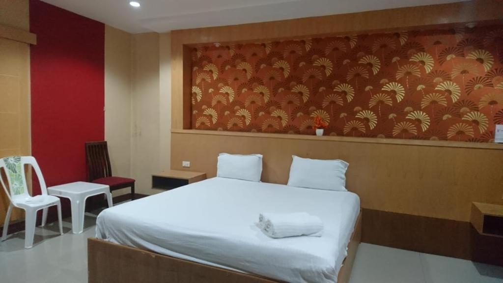 New Pind Balluchi Inn Pattaya Exterior photo