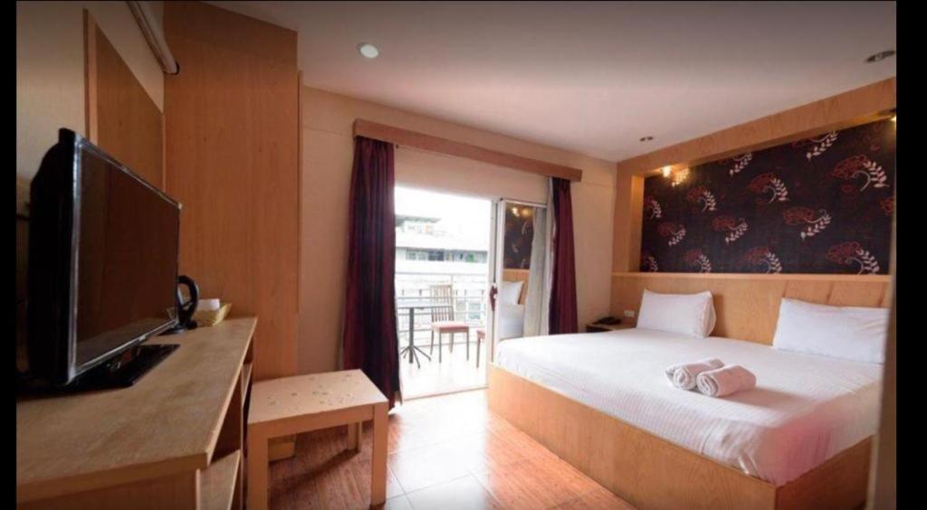 New Pind Balluchi Inn Pattaya Exterior photo