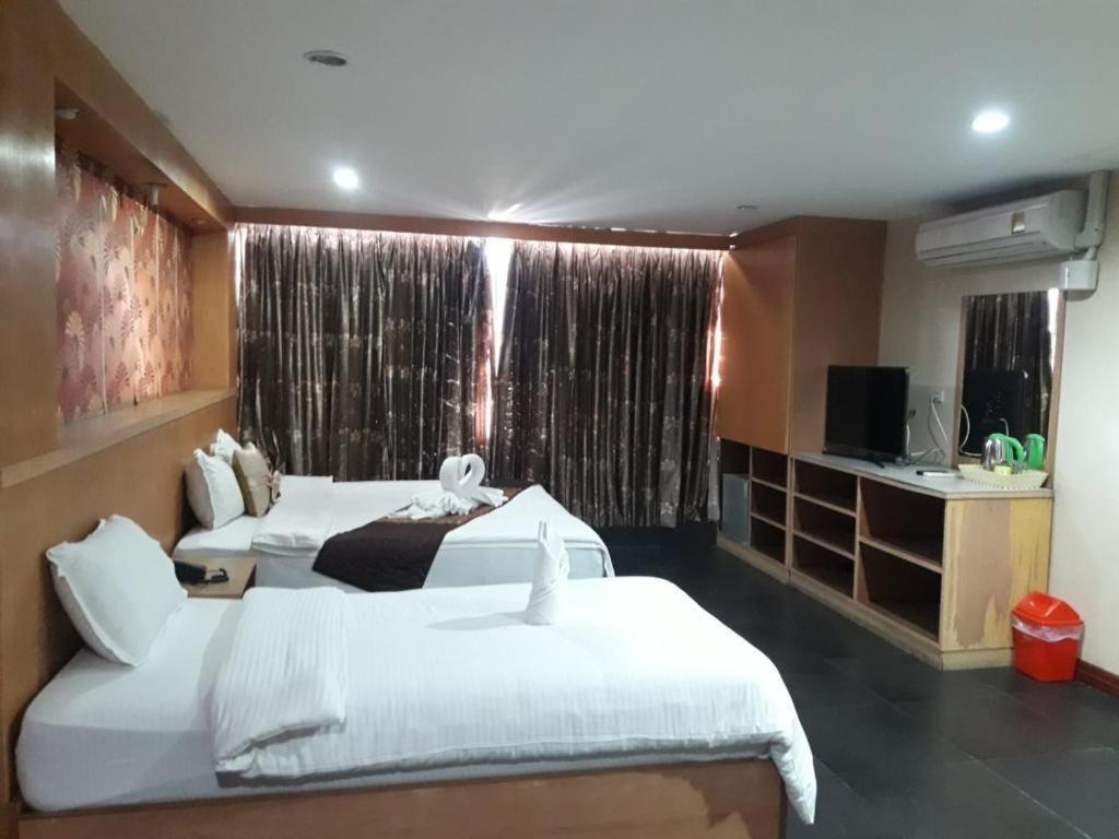 New Pind Balluchi Inn Pattaya Exterior photo
